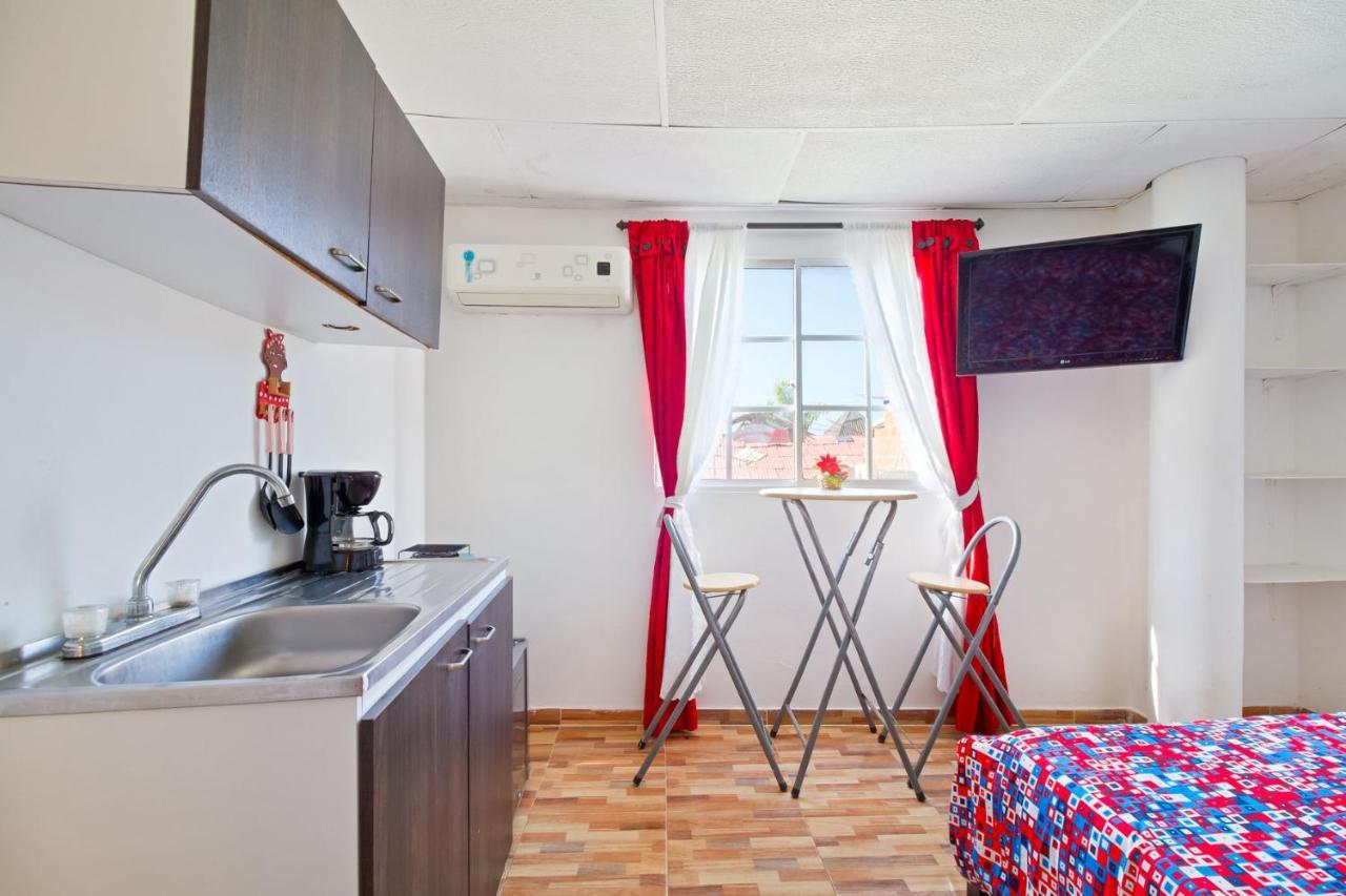 Casa Nurandy Pensión