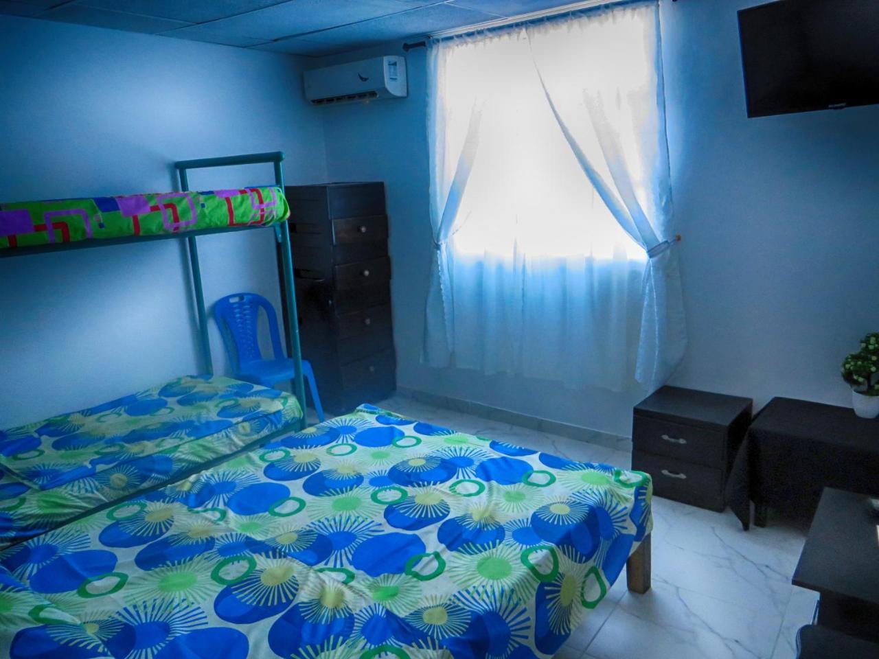 Casa Nurandy Pensión *